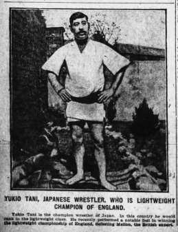 Document d'archive reproduit dans le recueil Coupure de presse anglaise montrant Yukio Tani, lutteur japonais champion poids légers d'Angleterre